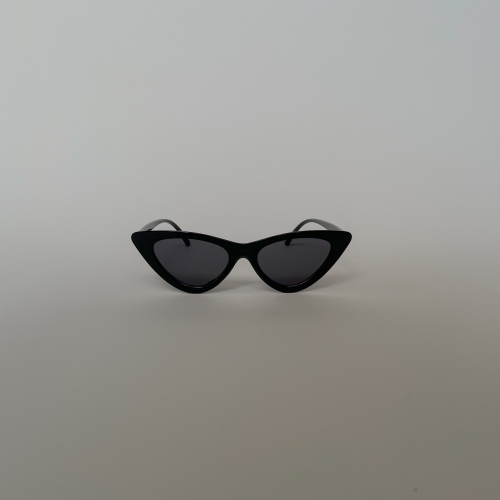 BEK: Cat Black