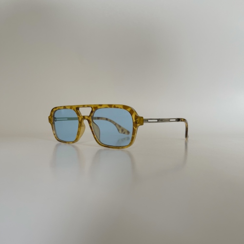 BEK: Fashioned Blue
